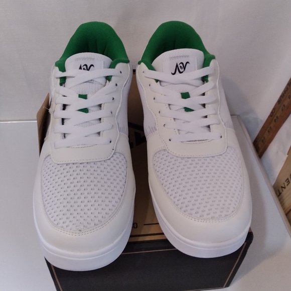 IIV Sneakers Mens Size 10.5 White Green Low Top Tennis Skate Nwt - Picture 5 of 10